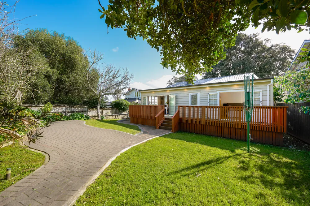 Photos of 22 Ashton Road