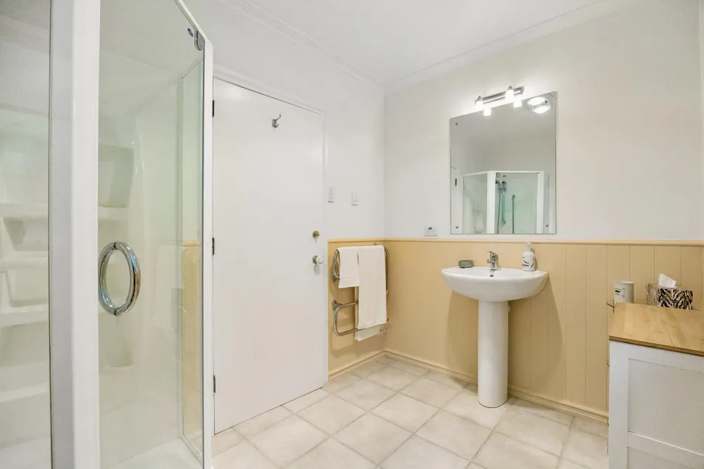 Photos of 6 St Ronans Road