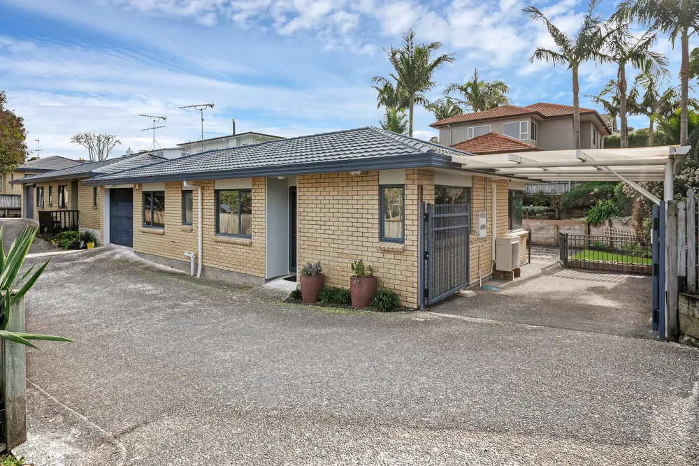 Photos of 1/19 Howe Street