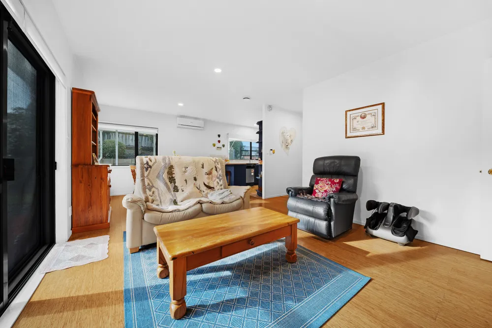 Photos of 1/19 Howe Street