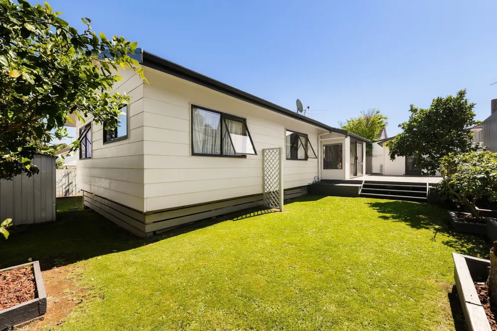 Photos of 2/11 Jutland Road
