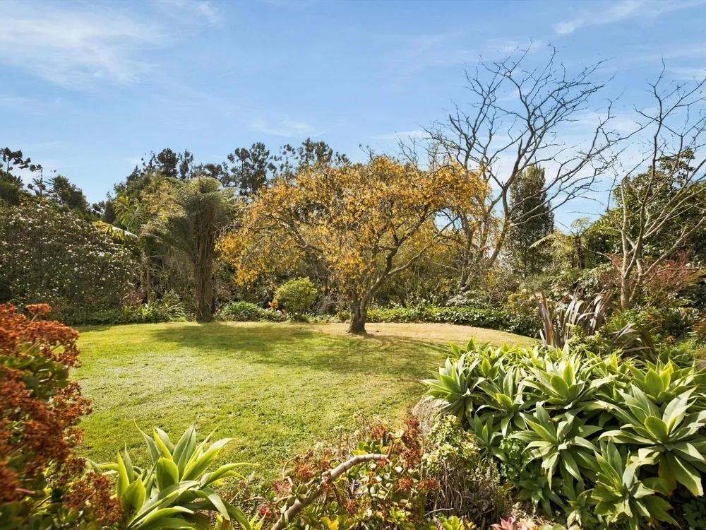 Photos of 50 Turntable Hill Road