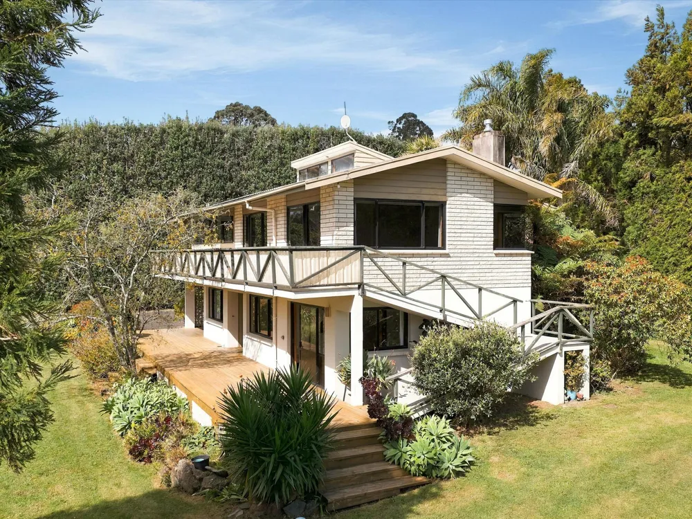Photos of 50 Turntable Hill Road