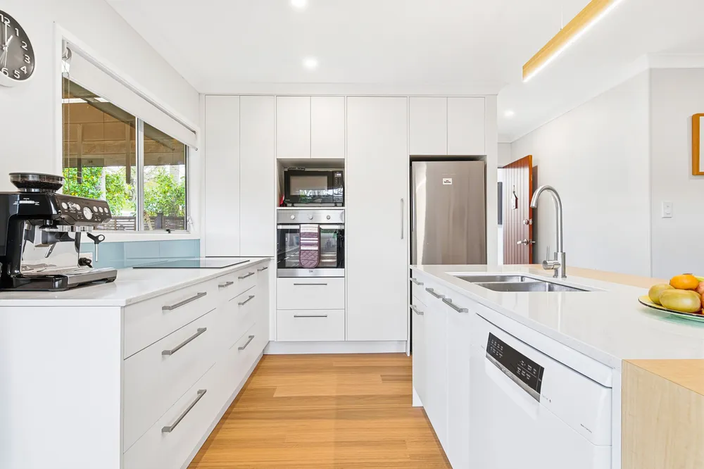 Photos of 2/32 Hale Crescent