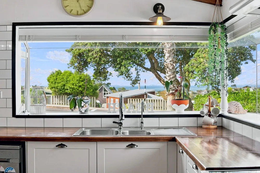 Photos of 22 Stanmore Bay Road
