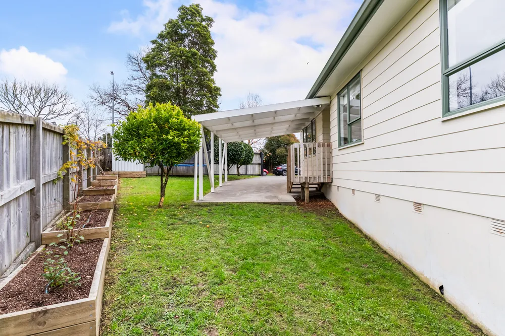 Photos of 23 Luanda Drive