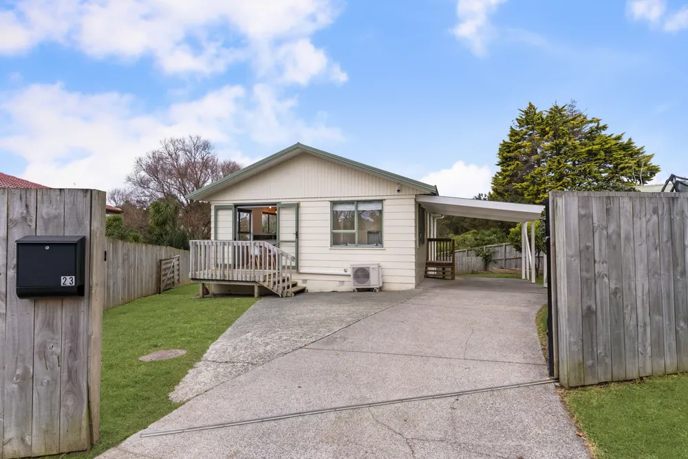Photos of 23 Luanda Drive