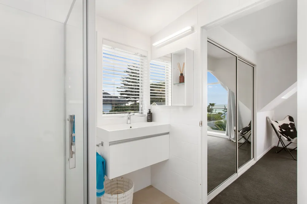 Photos of 102A Esplanade