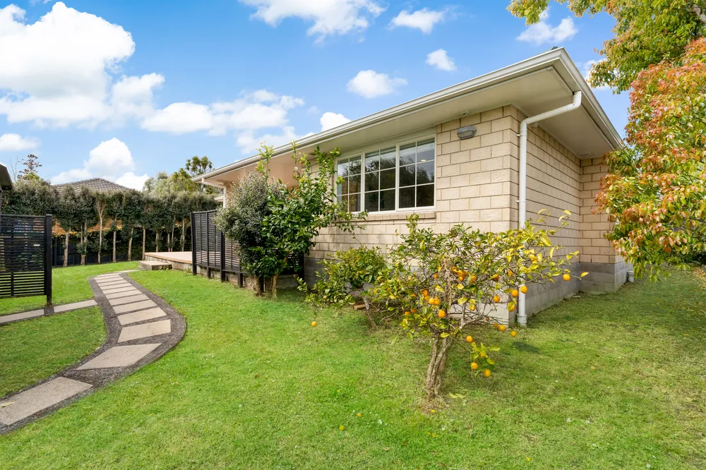 Photos of 22A McLeod Road