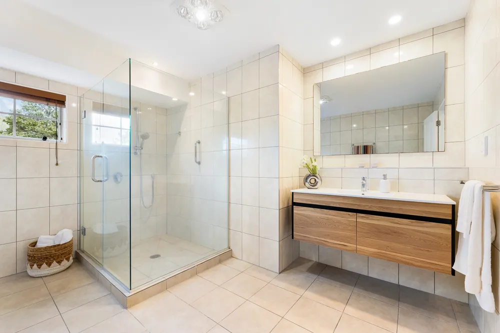 Photos of 22A McLeod Road