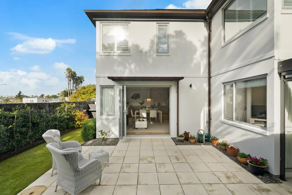 Photos of 97 Coates Avenue