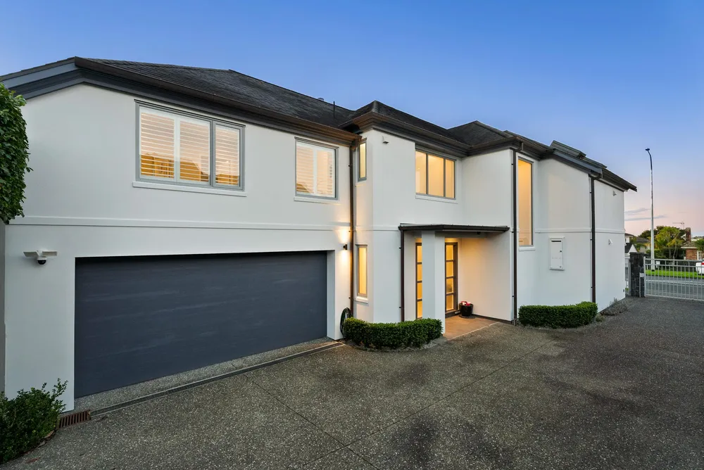 Photos of 97 Coates Avenue