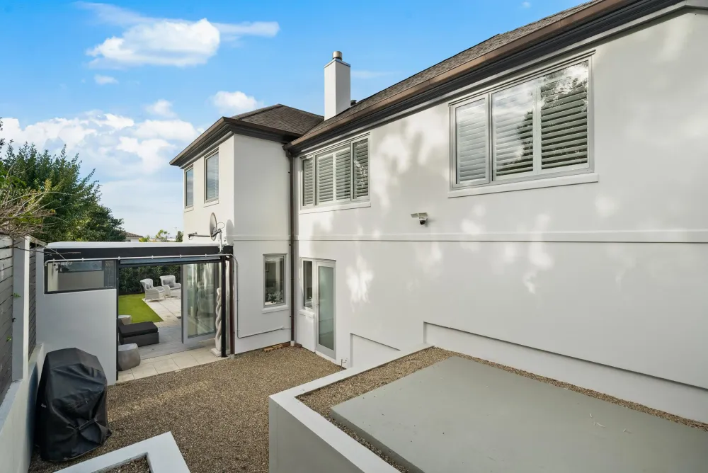 Photos of 97 Coates Avenue
