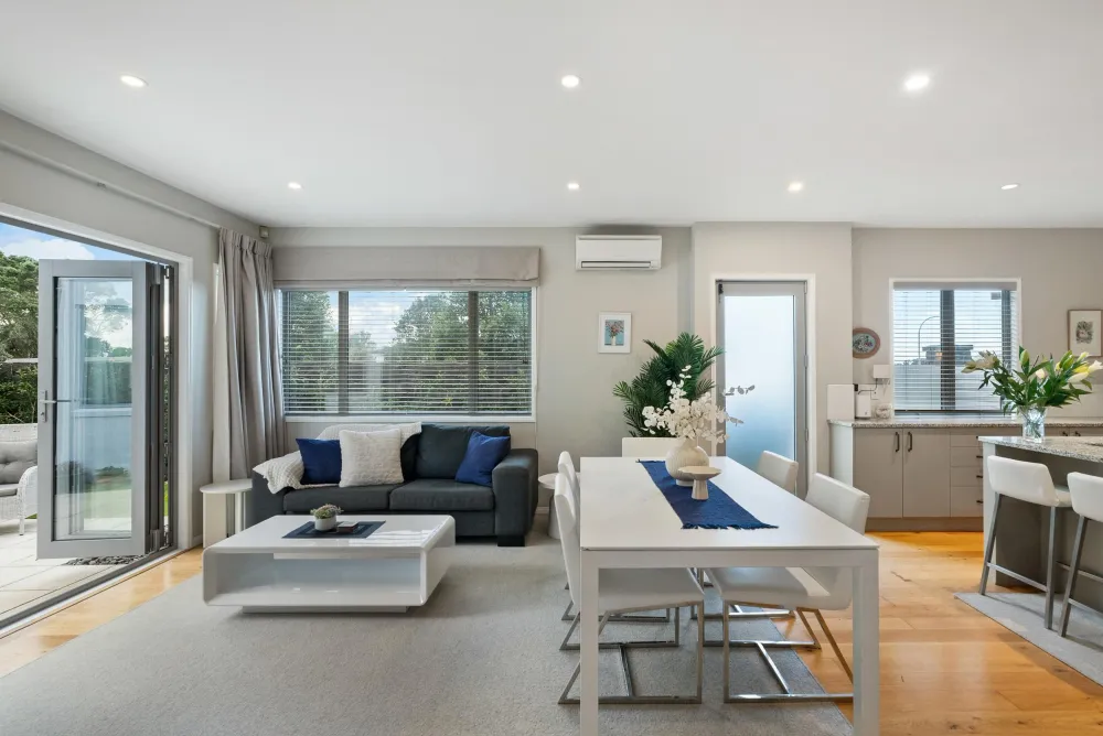 Photos of 97 Coates Avenue
