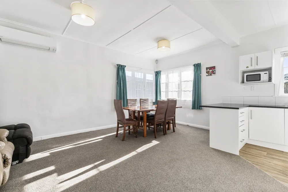 Photos of 1/13 Russell Road