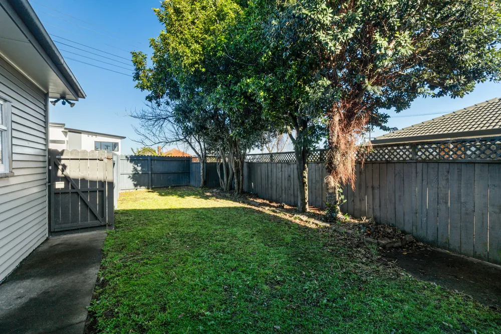 Photos of 1/13 Russell Road