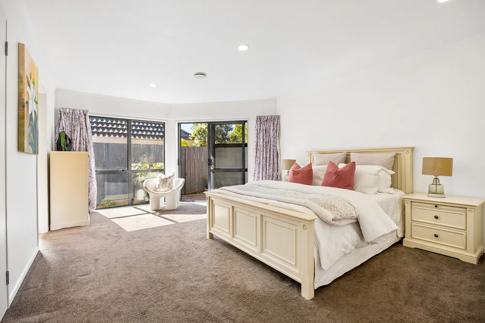 Photos of 134 New Windsor Road