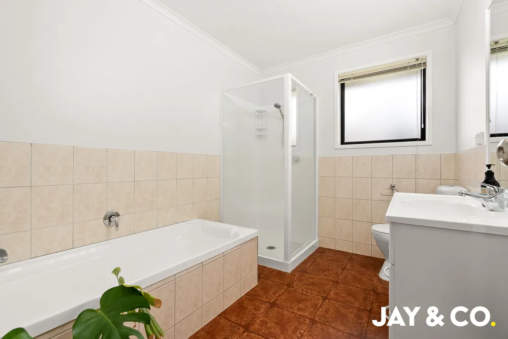 Photos of 2 Parkhaven Drive