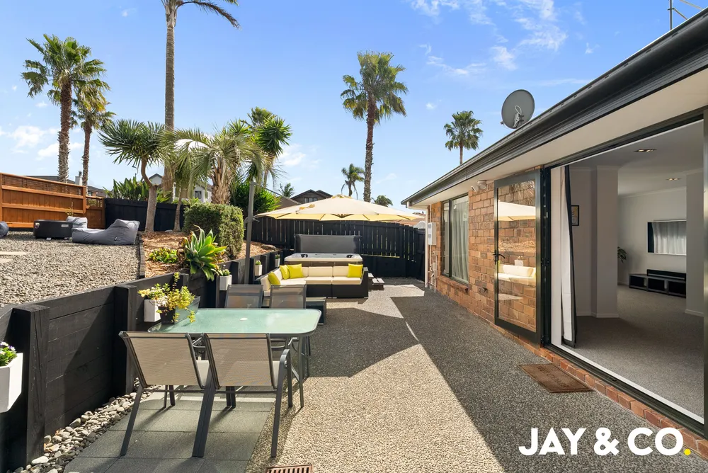 Photos of 2 Parkhaven Drive