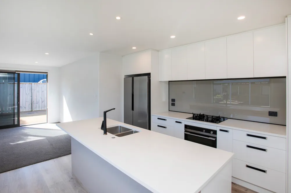 Photos of 206 Russell Street