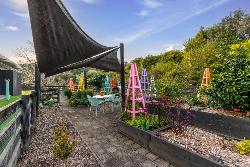 Photos of 47 Hardens Lane