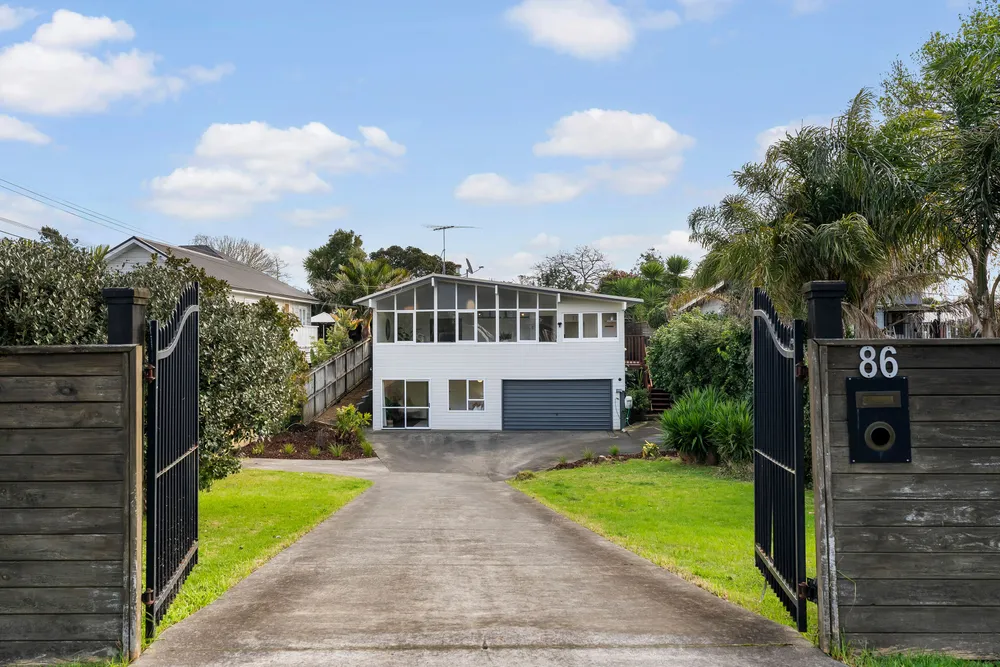 Photos of 86 Lancaster Road