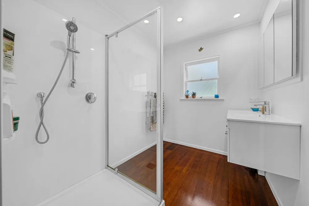 Photos of 49 Matipo Road