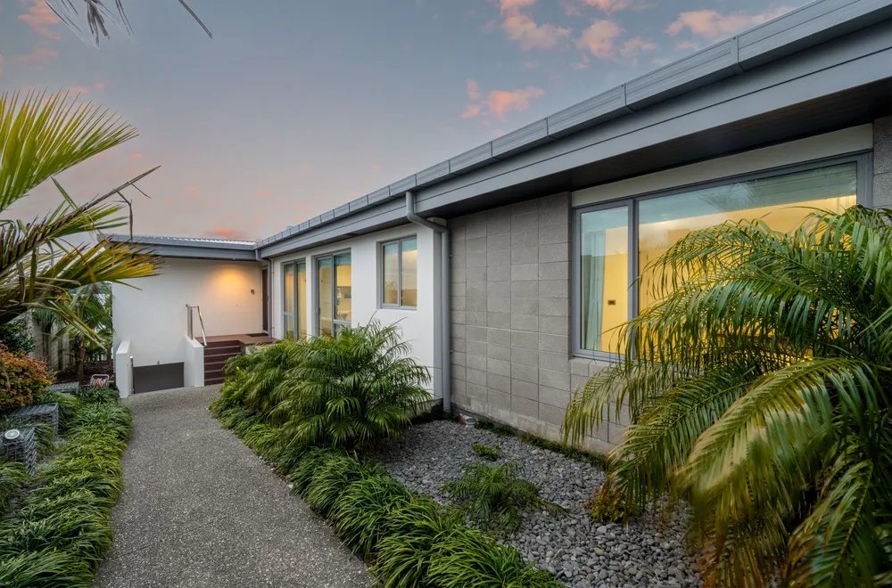 Photos of 2/42 Bramley Drive