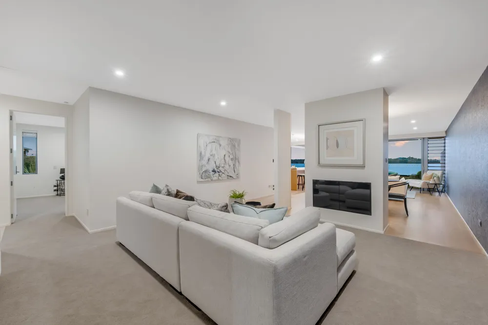 Photos of 2/42 Bramley Drive