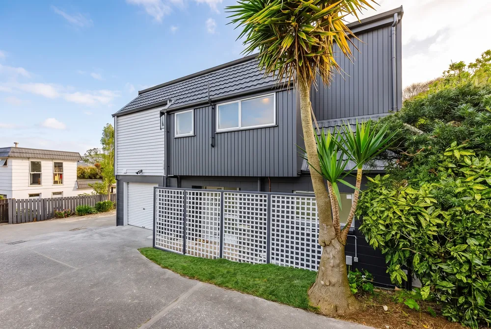 Photos of 1/8 Matiere Road