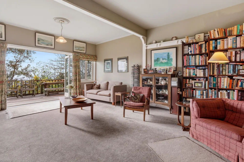 Photos of 119 Hackthorne Road