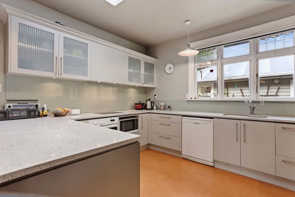 Photos of 119 Hackthorne Road
