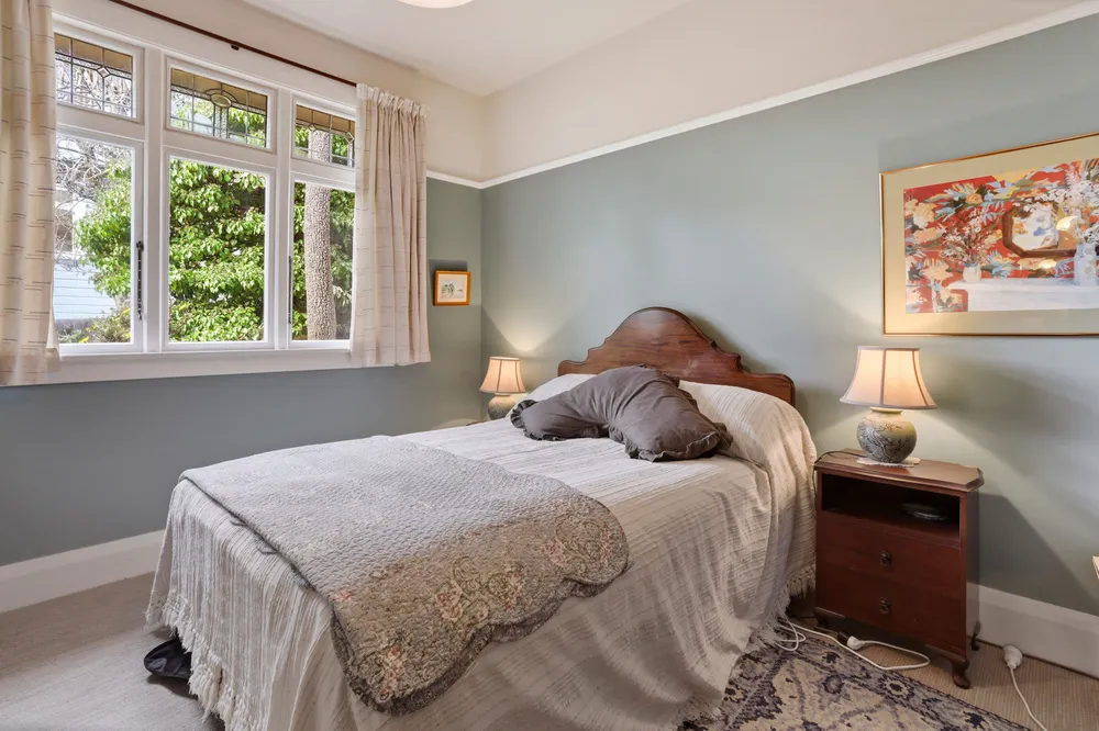 Photos of 119 Hackthorne Road