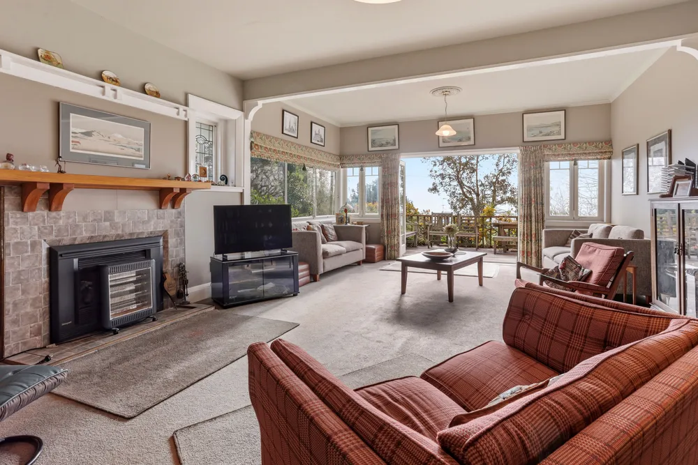Photos of 119 Hackthorne Road