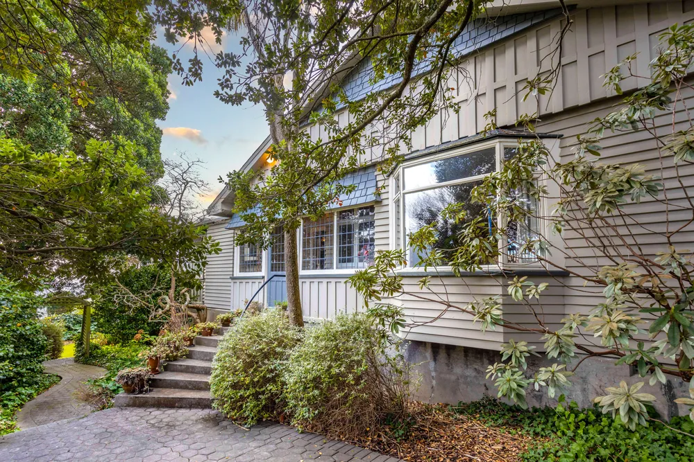 Photos of 119 Hackthorne Road