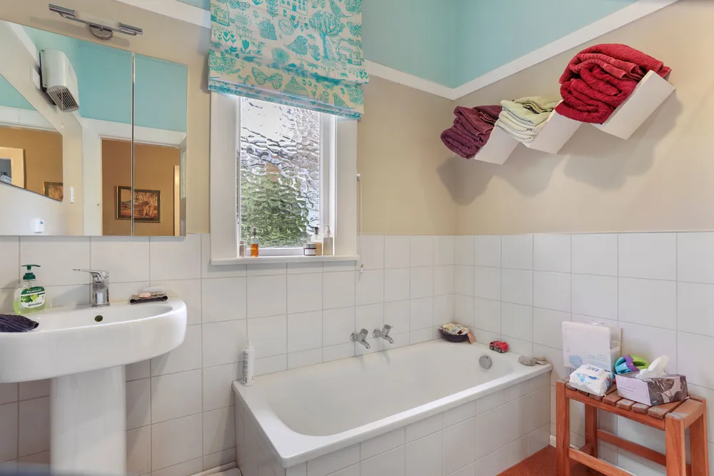 Photos of 119 Hackthorne Road