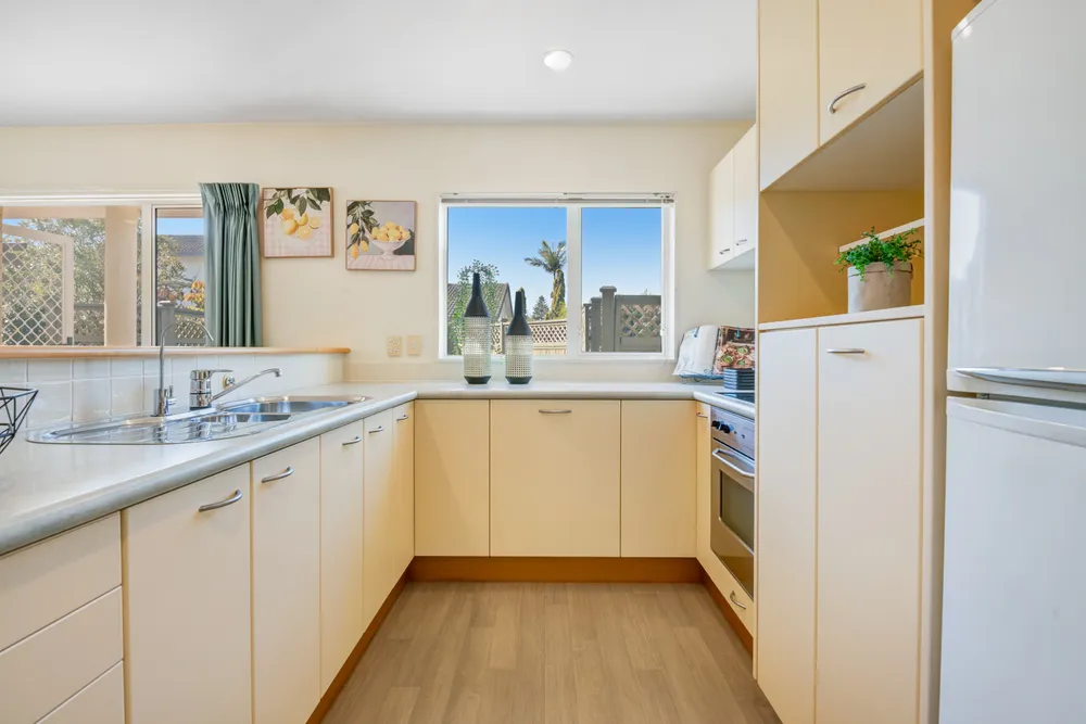Photos of 2/16 Moenui Avenue