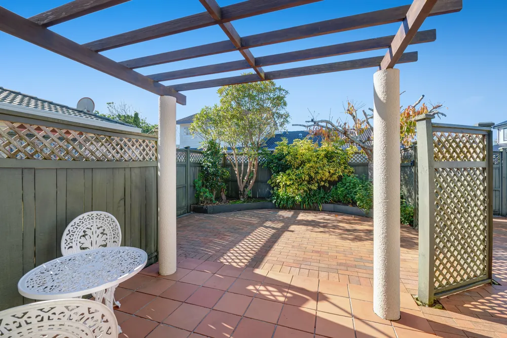 Photos of 2/16 Moenui Avenue