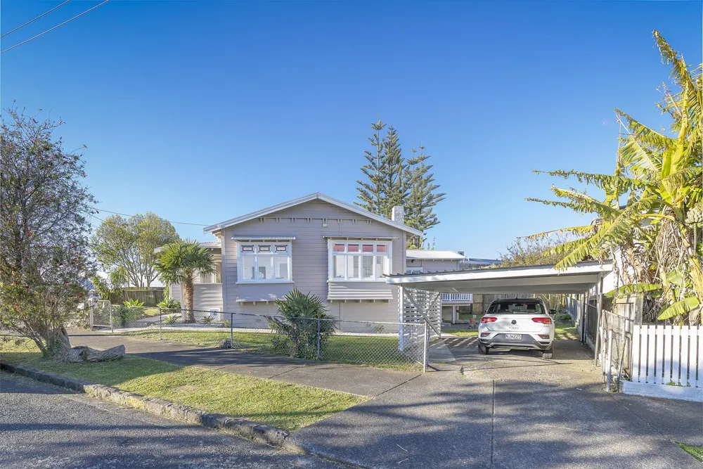 Photos of 8 Barrington Road