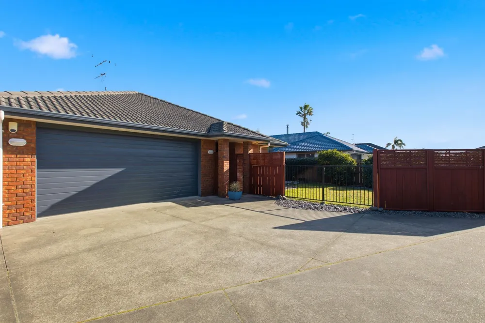 Photos of 11 Reefton Place