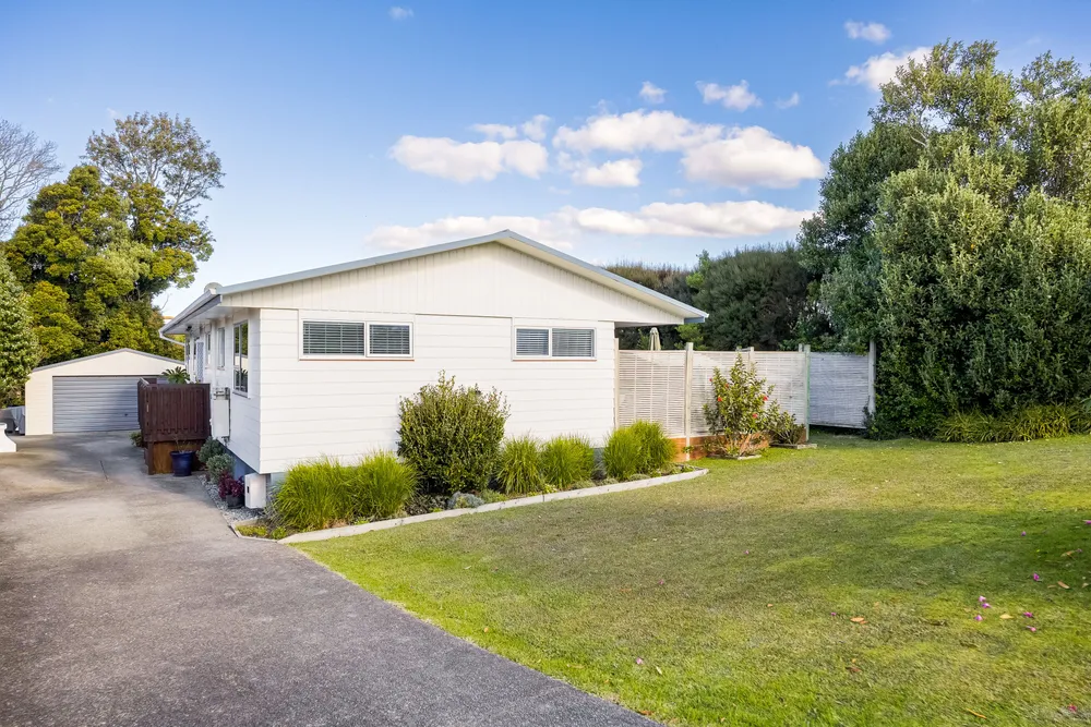 Photos of 3 Albatross Road