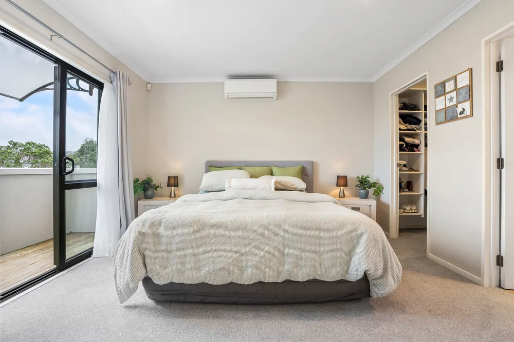 Photos of 12 Coventry Way
