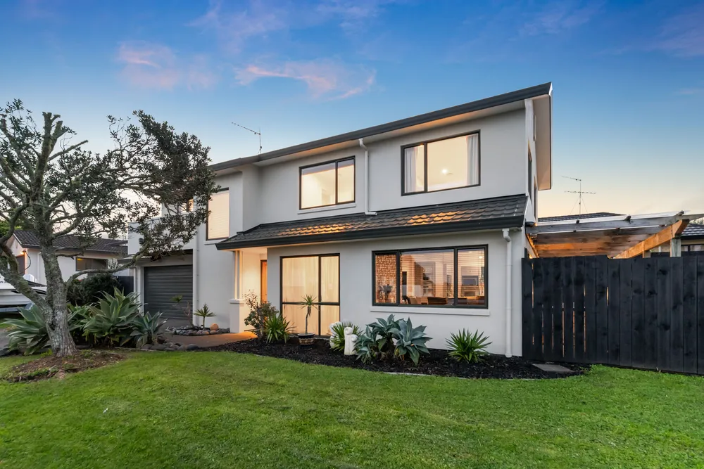 Photos of 12 Coventry Way