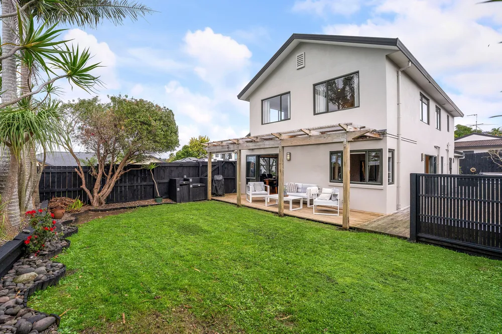 Photos of 12 Coventry Way