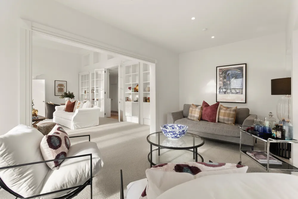 Photos of 17 Allister Avenue