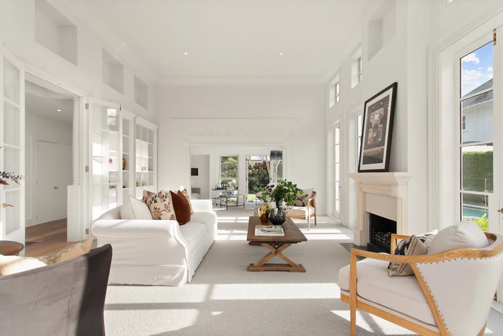 Photos of 17 Allister Avenue