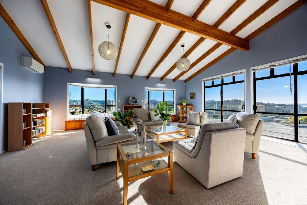 Photos of 137 West Hoe Heights