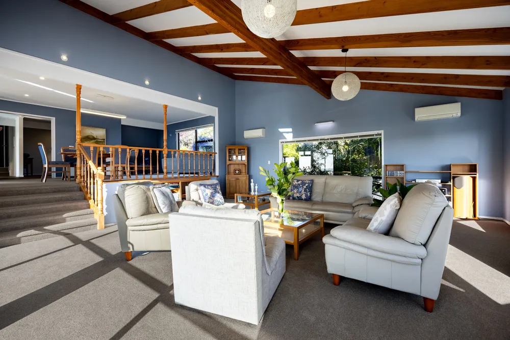 Photos of 137 West Hoe Heights