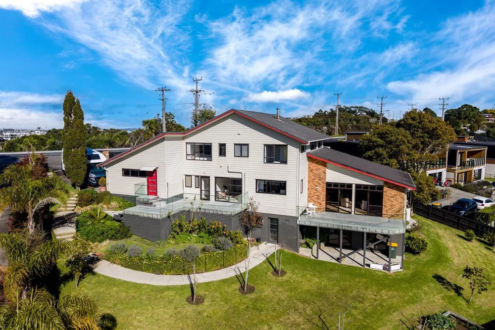 Photos of 137 West Hoe Heights
