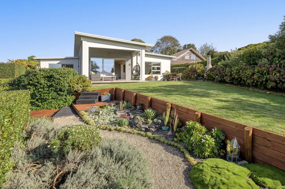 Photos of 39 Jarrah Park Drive